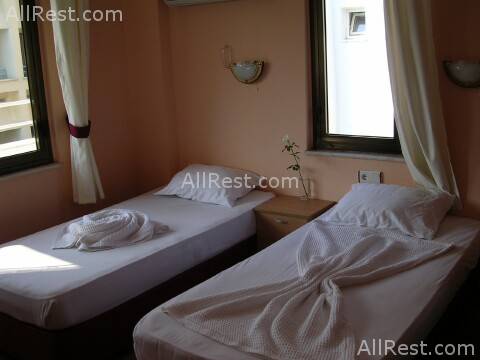 Ay-Sam Hotel 4